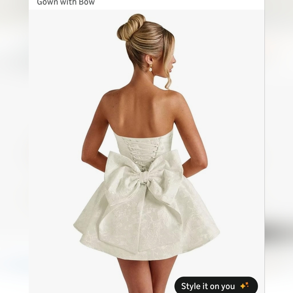 NWT.White Strapless Floral Jacquard Satin Dress. Pit To Pit 20"-22 - Picture 2 of 11